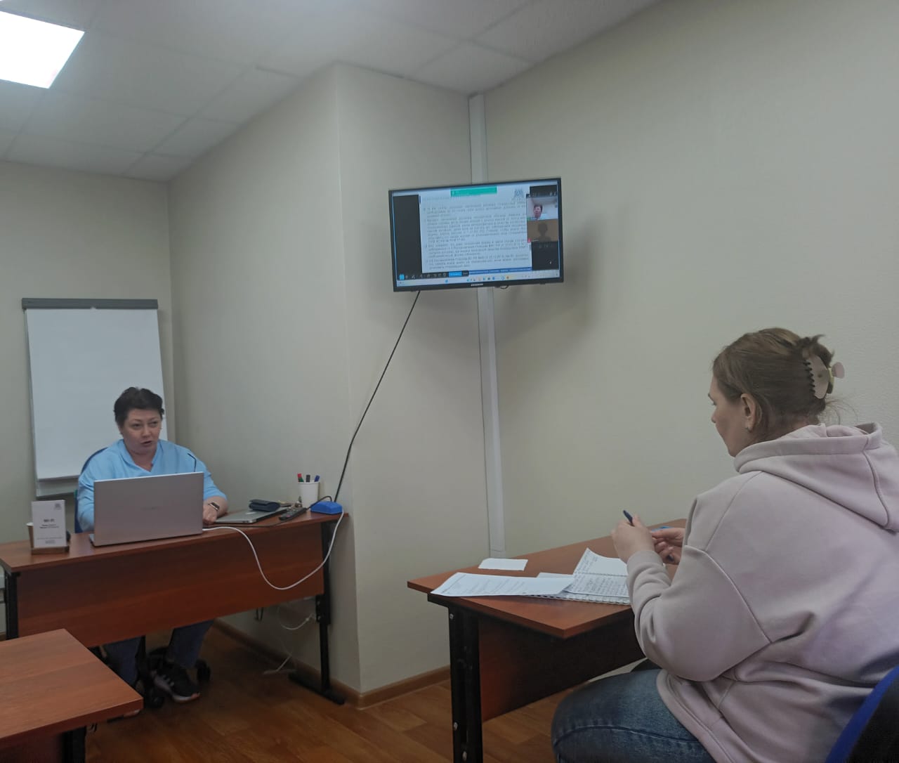 26-27 апреля 2025 года прошел семинар по теме "Договорная работа для «не юристов», менеджеров, экономистов. Работа с договорами"